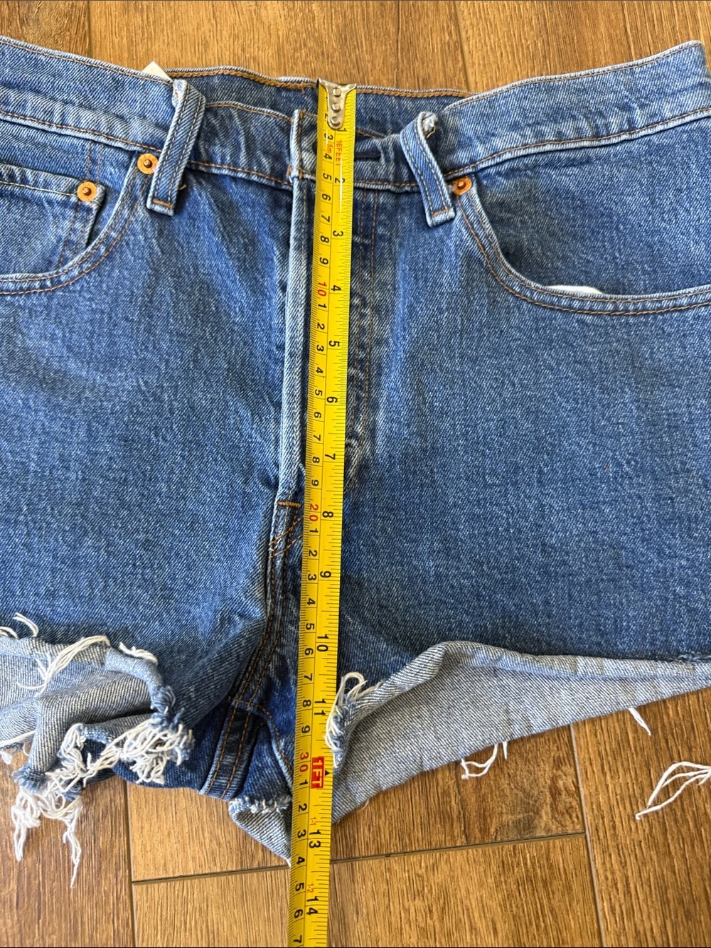 Levi's 501 w30 Women's Dark Blue Denim Cutoff Shorts - Picture 7 of 11